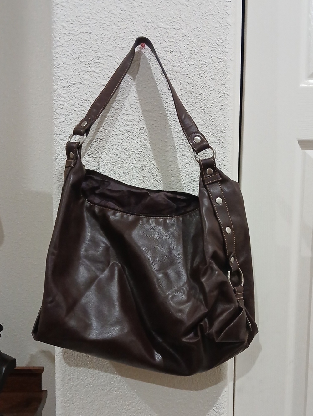 Classic Brown Leather Hobo Shoulder Bag